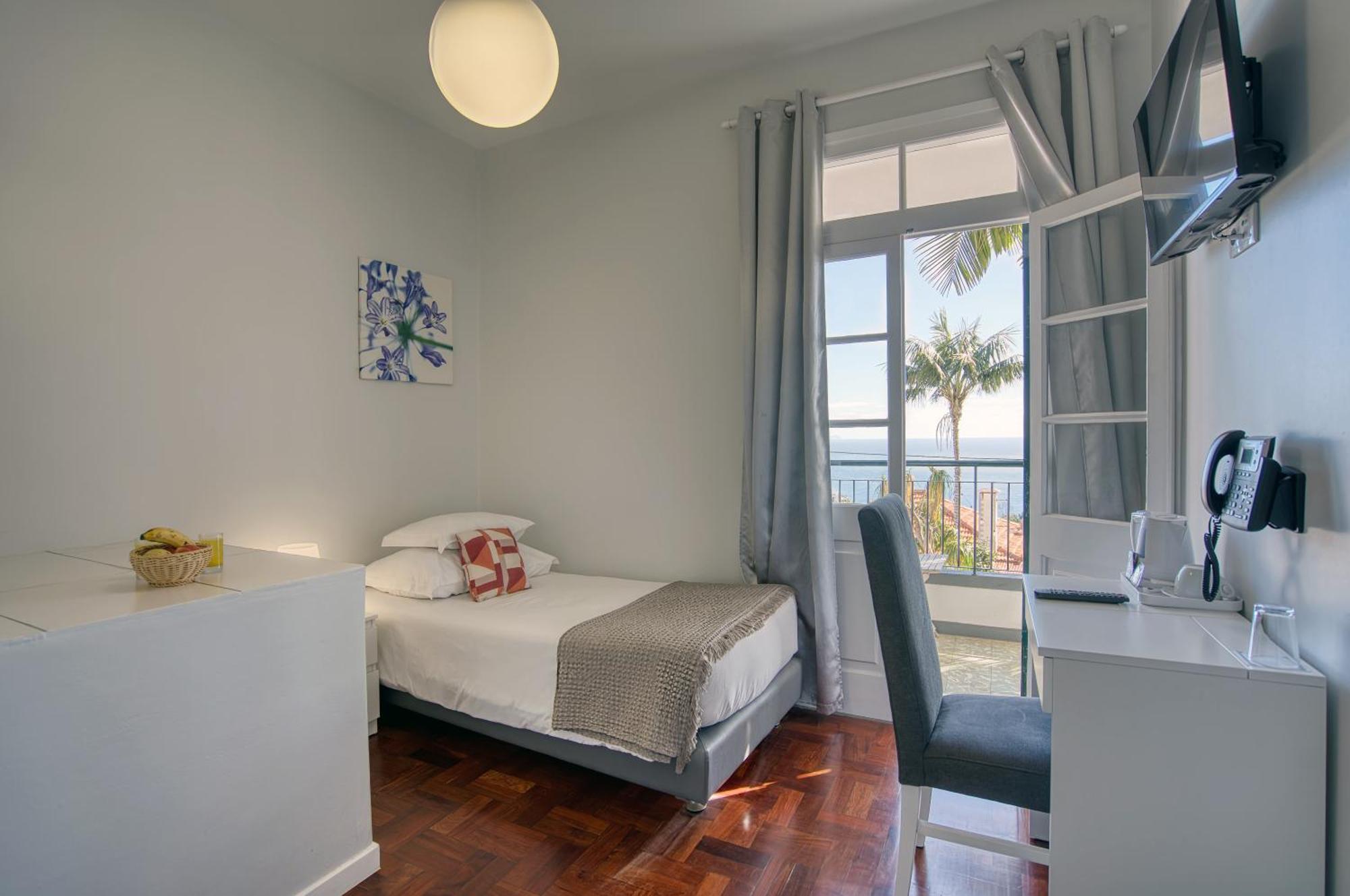 Vila Camacho Guest House Funchal  Bilik gambar
